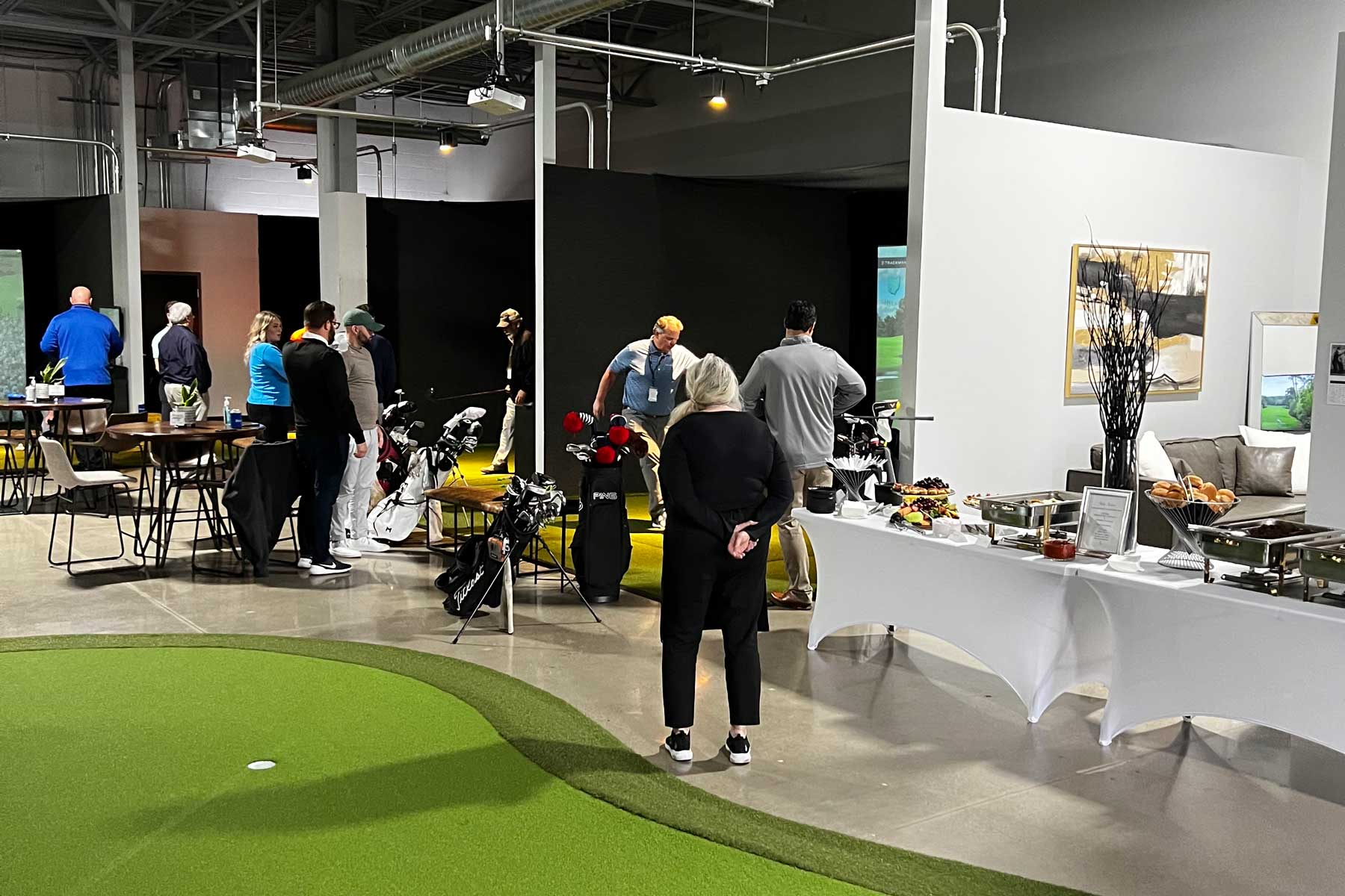 Indoor Golf Simulator Cincinnati